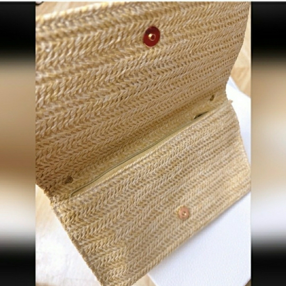 Dior Beauty Beige Straw Crossbody Bag with Pearl Strap NIB! - Picture 4 of 6